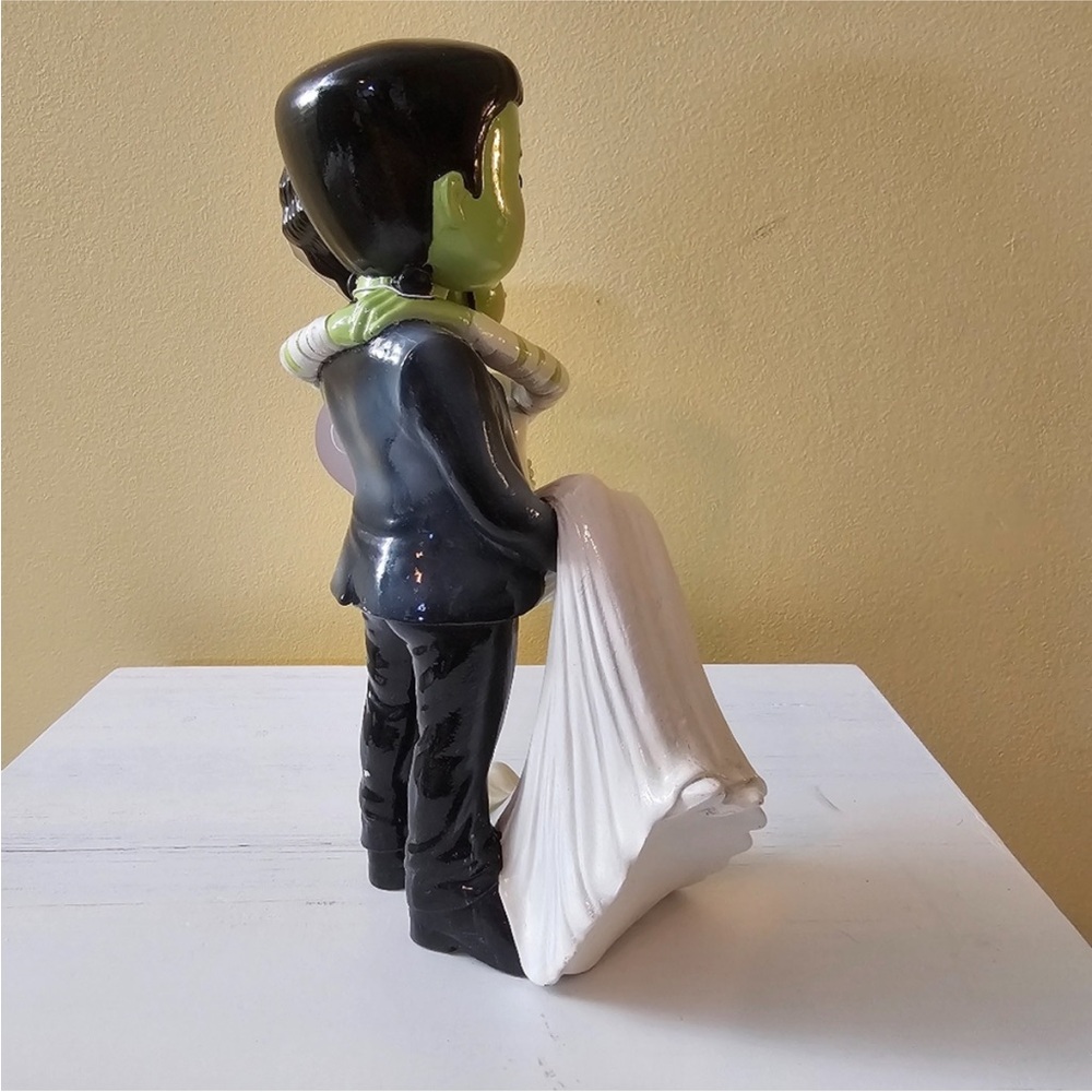 Goblin & Ghoul Frankenstein and His Bride Figurine - Picture 4 of 11